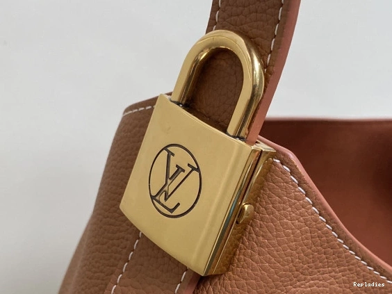 Cheap Hobo VUITTON Key Jh-31*35*18CM LOUIS Low 0818
